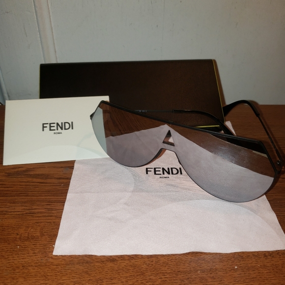 fendi flat top sunglasses